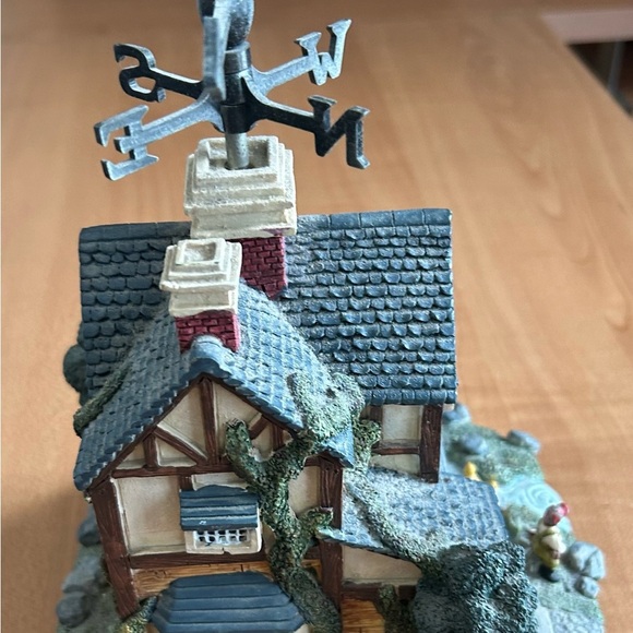 Music box spins around plays country home windmill on top of old mill house - Picture 4 of 5